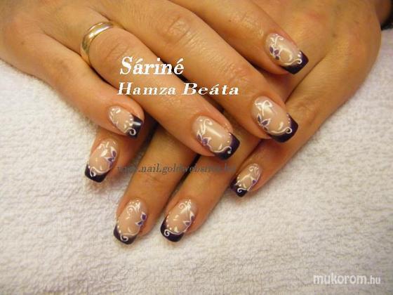 Sáriné Hamza Beáta (Baross Beauty Szalon) - lilában - 2011-12-30 20:25